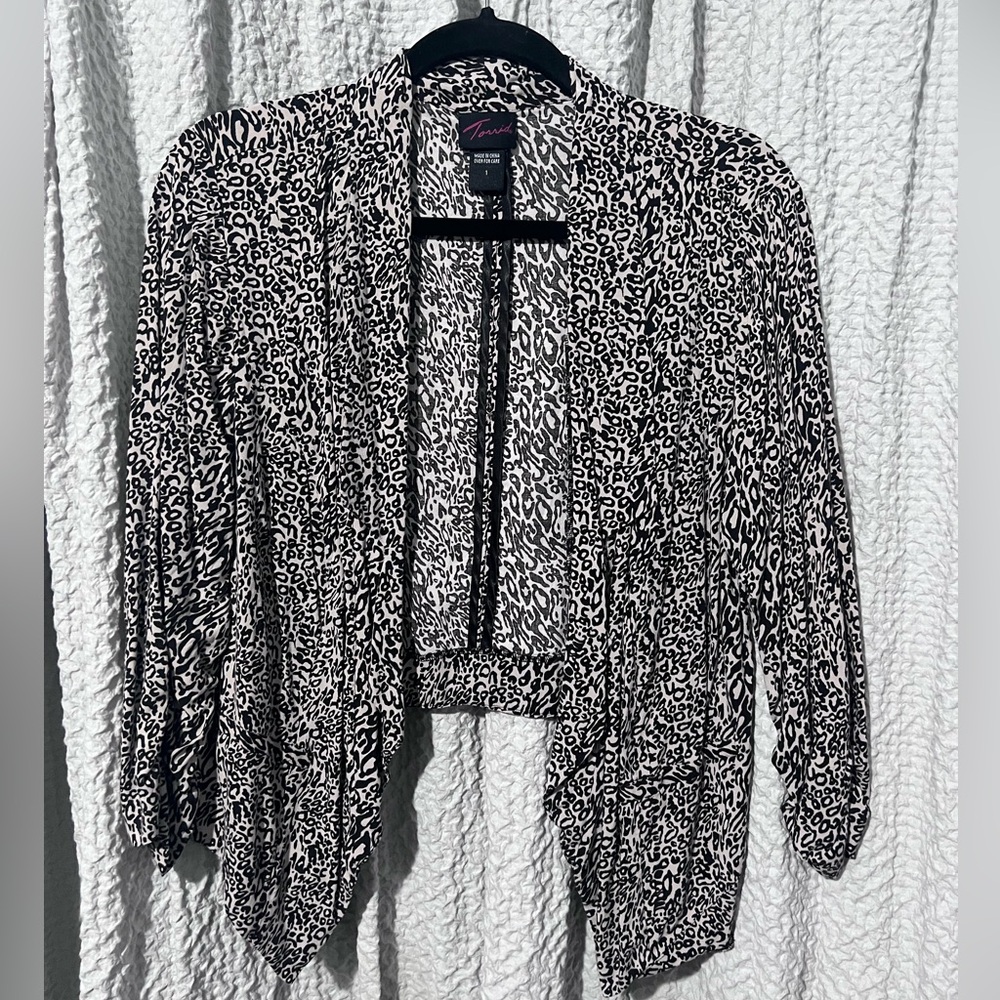Torrid Animal Print Drape Cardigan Blazer Size 1 / 1X